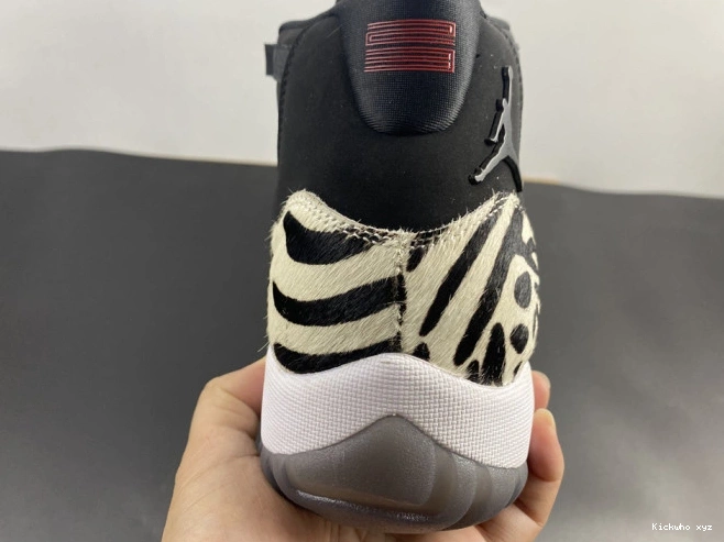 INSTINCT AIR ANIMAL 11 JORDAN AR0715-010 0719